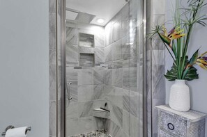 Shower, towels