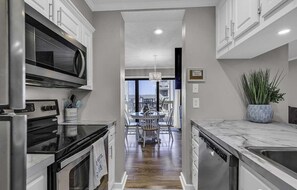 Fridge, microwave, oven, stovetop - Ocean Bridge Myrtle Beach Condo (Myrtle Beach)