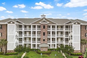 Exterior - Lake-view condo near Myrtlewood Golf in quiet area (Myrtle Beach)