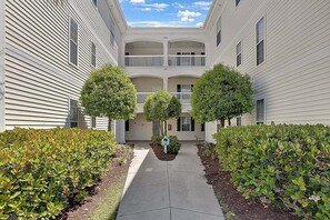 Exterior - Quiet 2BR with golf course views in River Oaks (Myrtle Beach)