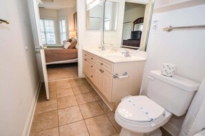 Shower, towels - Lake Views in Quiet Area Near Myrtlewood Golf (Myrtle Beach)