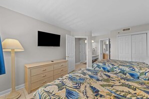 1 bedroom, free WiFi, bed sheets - Quaint 12th Flr Oceanview condo across from ocean! (Myrtle Beach)