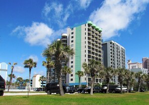 Exterior - Meridian Plaza 1002 - Oceanfront (Myrtle Beach)