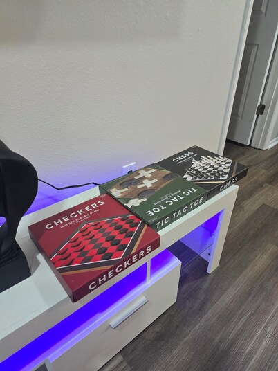 Charming 2-bedroom, 2-Bathroom villa in Seminole, 15 minutes near beaches.