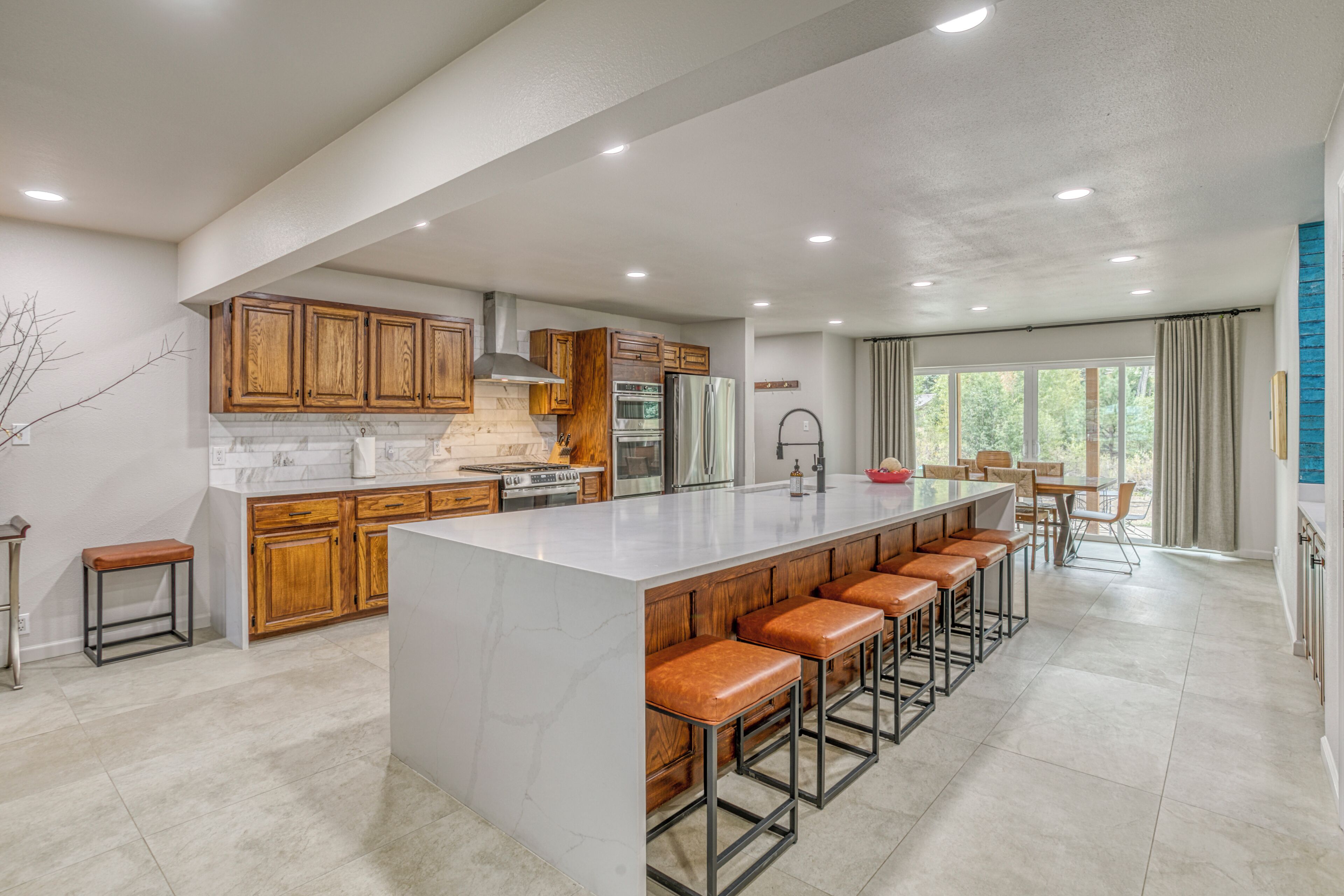 微波炉、烤箱、炉灶、洗碗机