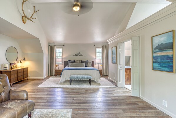 5 bedrooms, WiFi, bed sheets