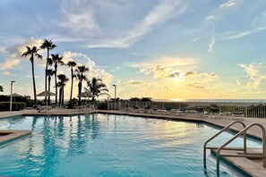 A heated pool - CBC 1-9F -Gulf front condo with amazing views and a heated Pool! (Clearwater Beach)