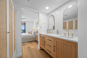2 Schlafzimmer, Schreibtisch, kostenloses WLAN, Bettwäsche
