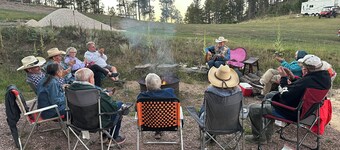 1 bedroom cabin in the heart of The Black Hill close to Hill City SD