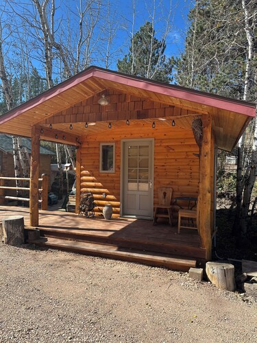 1 bedroom cabin in the heart of The Black Hill close to Hill City SD