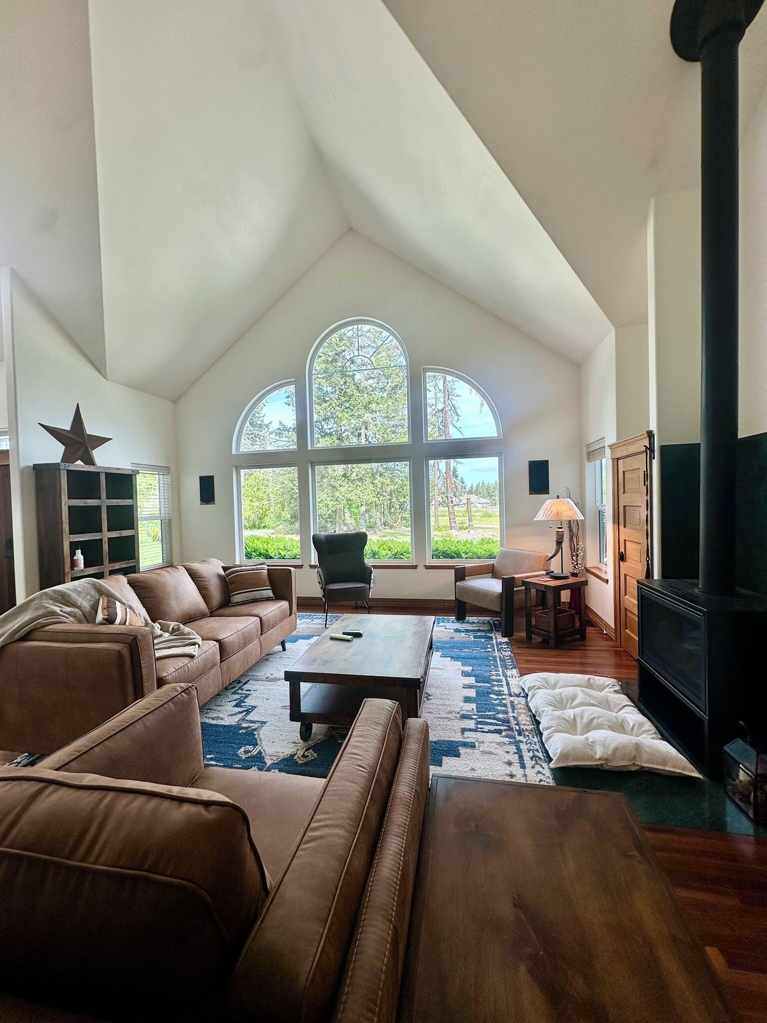 Elklandia: A Premier Luxury Estate For Gatherings. - Sequim