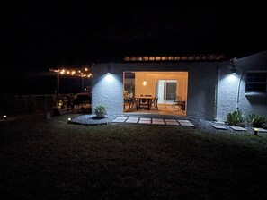 Outdoor dining - Pleasant 3-bedroom house with AC in charming Venice (Venice)