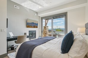 3 chambres, fer et planche à repasser, lit de bébé portatif