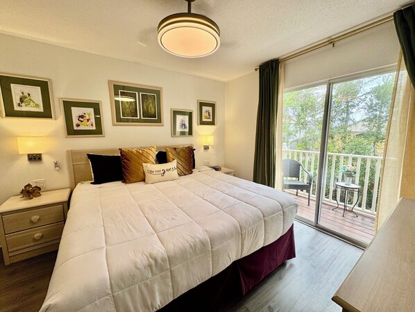 3 habitaciones, tabla de planchar con plancha y cuna de viaje 