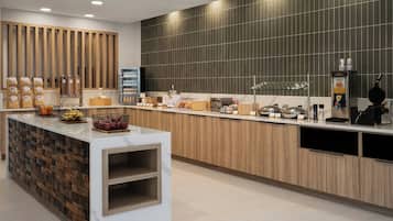 Free daily buffet breakfast