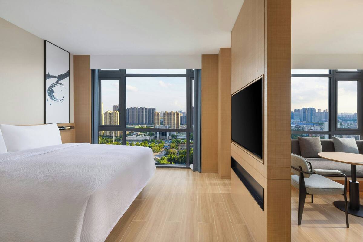 Exclusive Room, 1 Katil Raja (King), City View | Kalis bunyi, Wi-fi percuma 