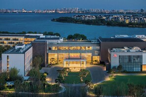 Exterior - Suzhou Marriott Hotel Yangcheng Lake (Suzhou)