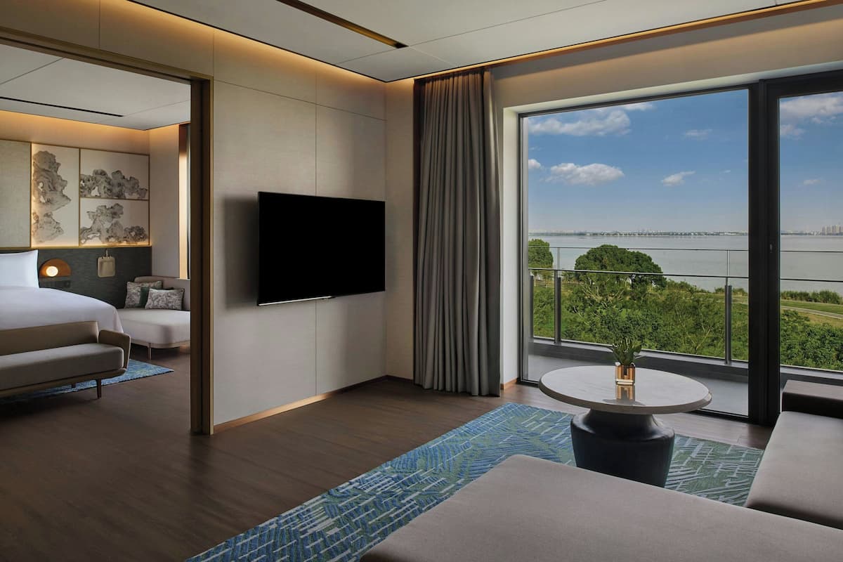 Executive Room, 1 King Bed | View from room