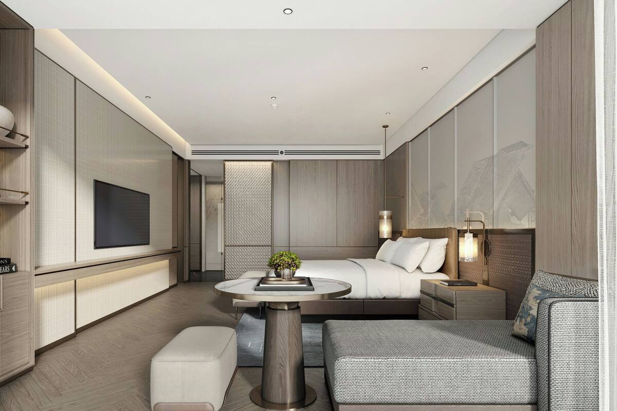 Deluxe Suite, 1 King Bed, City View | Free WiFi