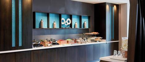 Free daily breakfast