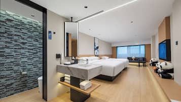 Family Room, 2 Queen Beds, City View | Soundproofing, free WiFi