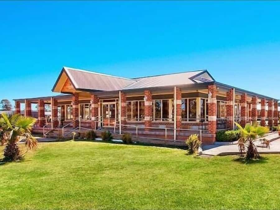 Fachada de la propiedad