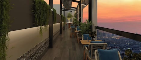 2 bares, 1 pub y 1 bar en la azotea