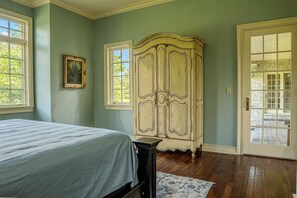 4 sovrum, strykjärn/strykbräda, gratis wi-fi och sängkläder