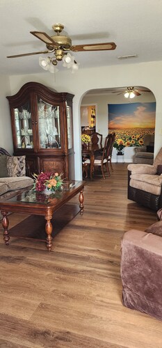 Beautiful 3-bedroom house with AC in Elizabeth City