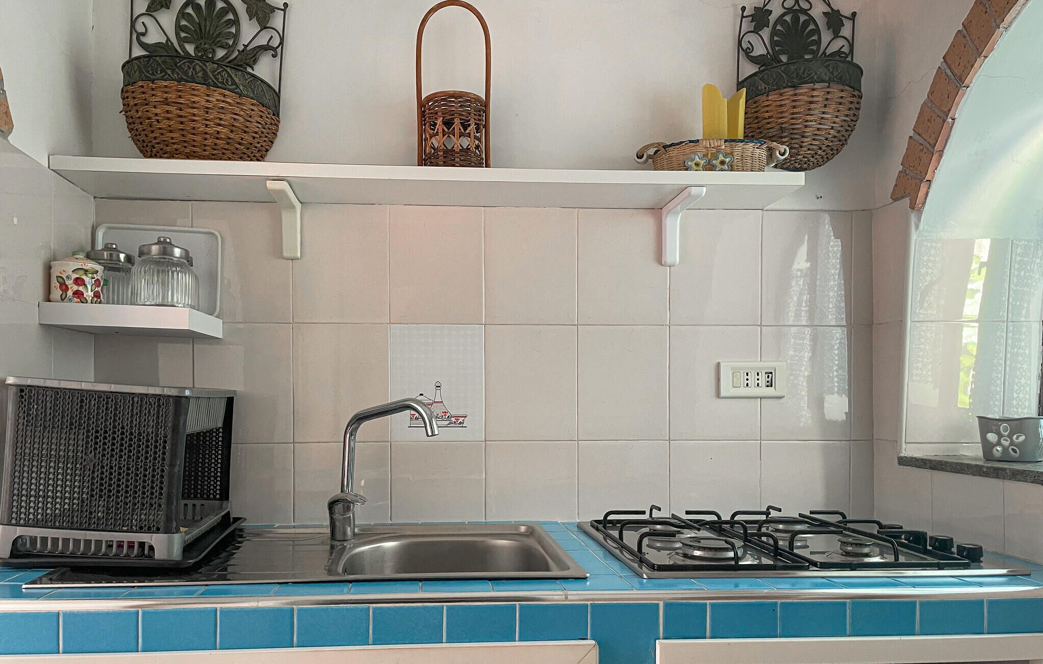 Fridge, microwave, stovetop, cookware/dishes/utensils