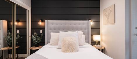 2 habitaciones, tabla de planchar con plancha, wifi y ropa de cama