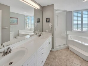 Unclassified image, 2 of 33, button