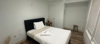 4-bedroom apartment in delightful Bridgeport with AC