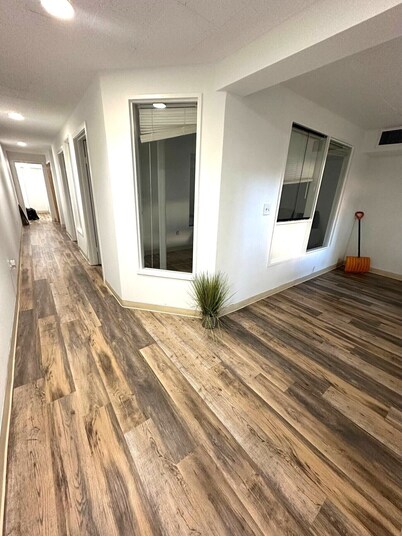 4-bedroom apartment in delightful Bridgeport with AC