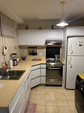 Oven, stovetop