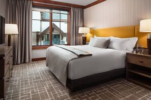 3 bedrooms, iron/ironing board, WiFi, bed sheets - Luxury 2-bed/2.5 bath Ritz-Carlton villa ski-in/ski-out in beautiful Vail, CO (Vail)
