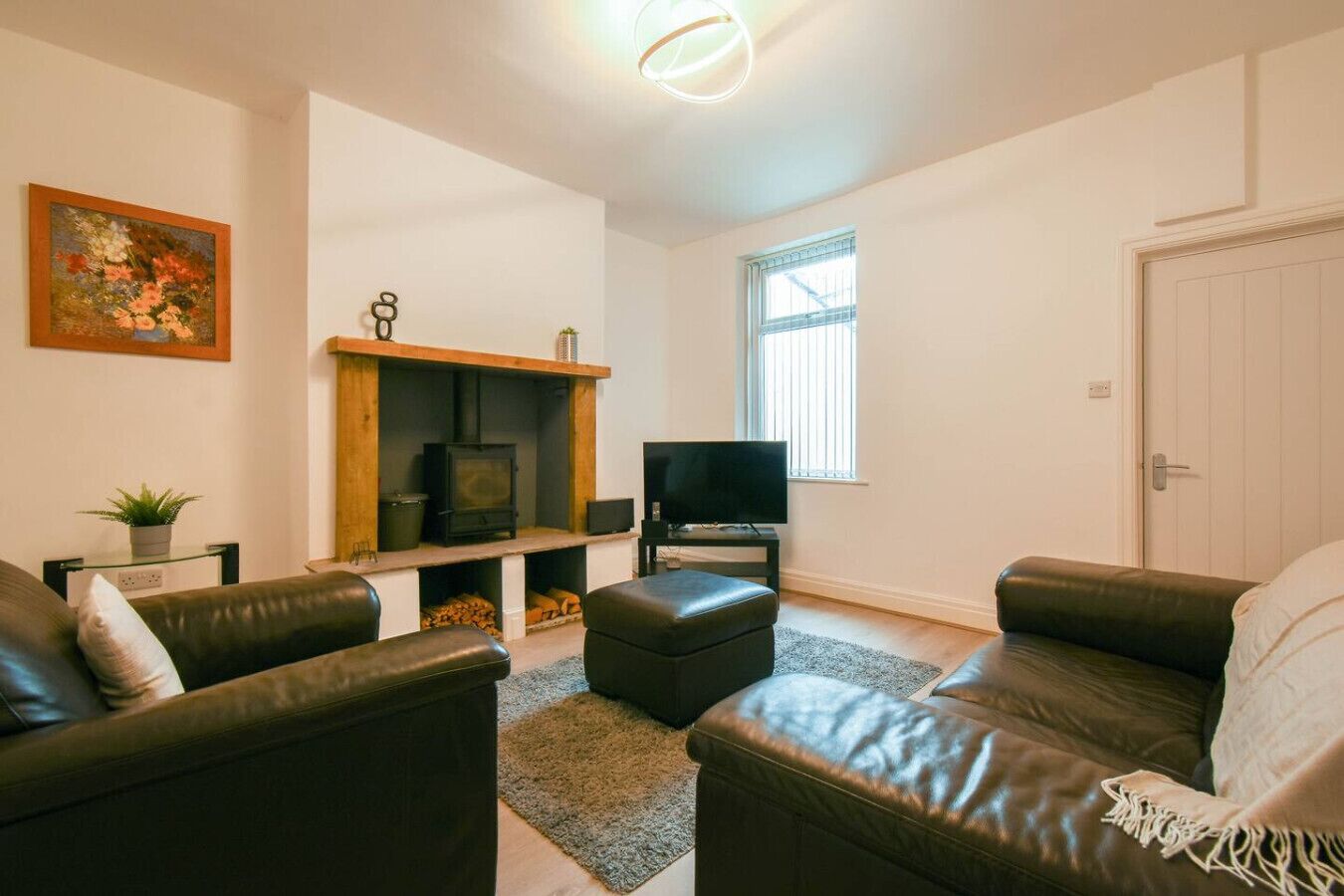 Télévision, cheminée