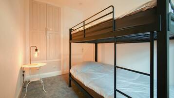 2 bedrooms, desk, iron/ironing board, travel crib