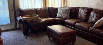 Cozy Slope Side Retreat: Ski/Sun/College Trips/Girls Trip/Upstate Getaway