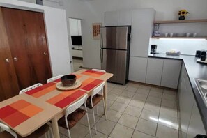 Dining - Oasis Terrace! 15 guest near beach. Huge terrace! (Sabana, Vega Alta, Puerto Rico)
