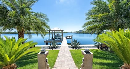 Plunge into Joy & Bayfront Magic at Seaside Escape - Villa Seabird