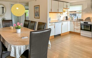 Kühlschrank, Herdplatte, Geschirrspüler