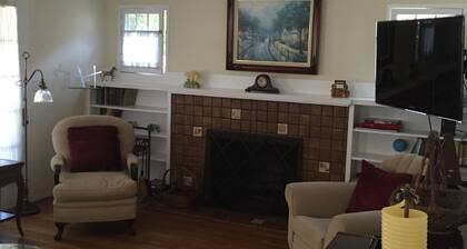 Charming Santa Barbara Cottage