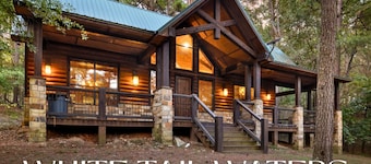 White Tail Waters | Romantic Pond-View Cabin