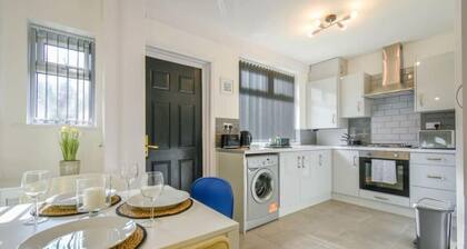 Heart Of Blackburn: Modern Home