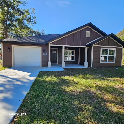 Lovely 3-bedroom house located only 15 minutes from The Equestrian Center,