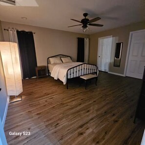 3 habitaciones, tabla de planchar con plancha y wifi gratis 