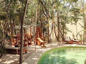 2 piscinas al aire libre