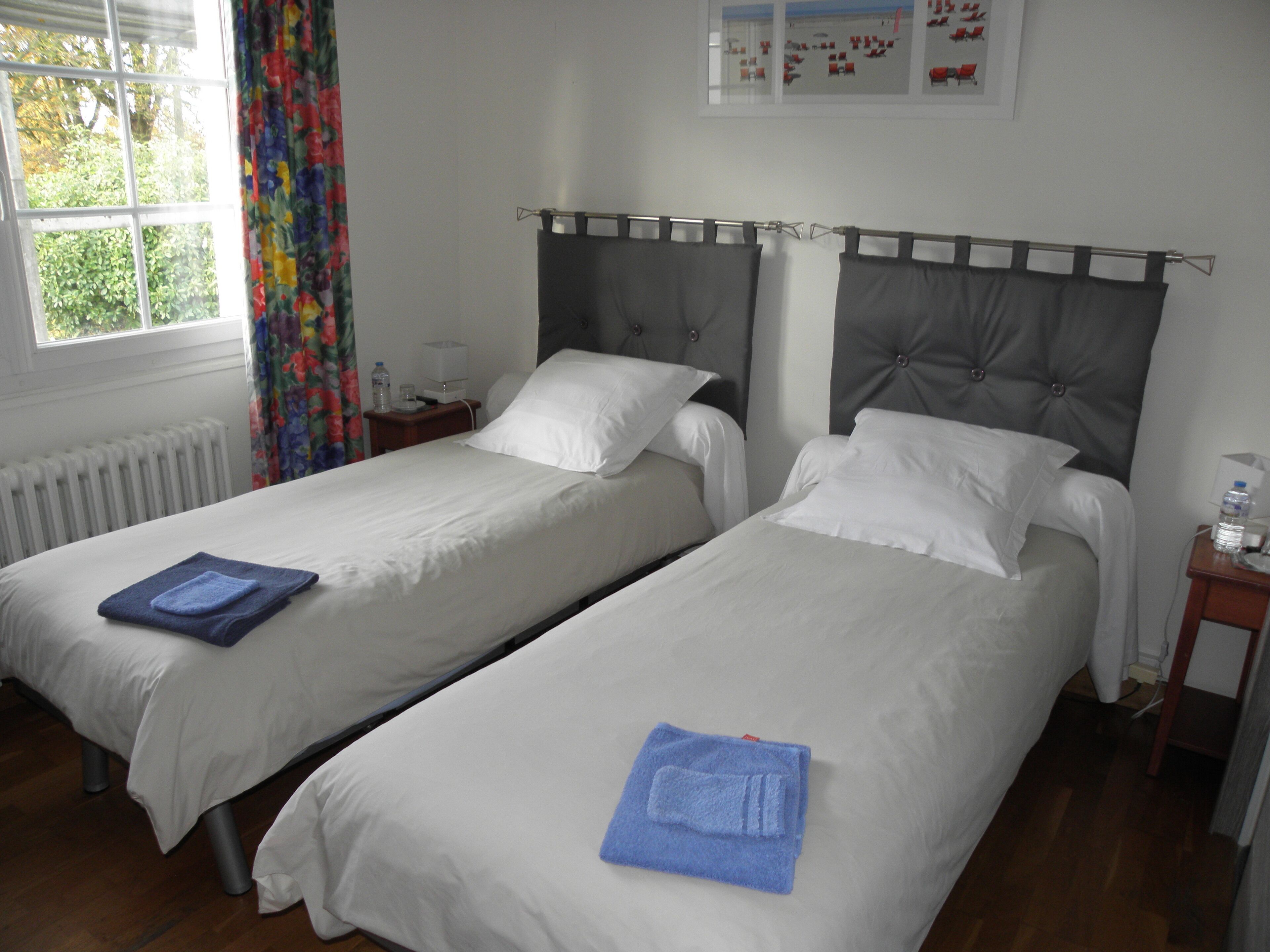 1 slaapkamer, een strijkplank/strijkijzer, wifi, beddengoed