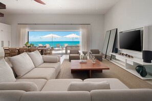 Smart TV, fireplace, stereo